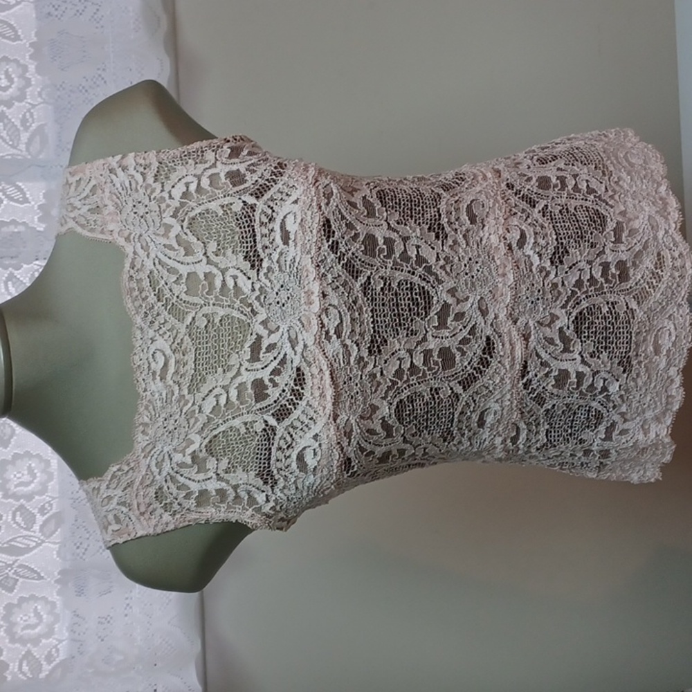 Joseph Ribkoff lace top Size 4
